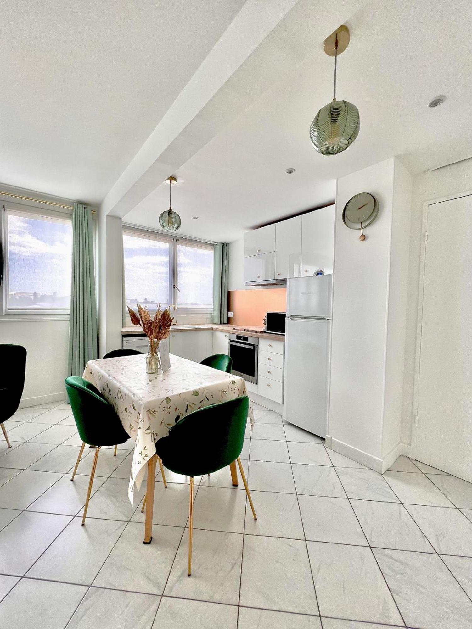 Appartement Face Gare / Centre Argenteuil Luaran gambar